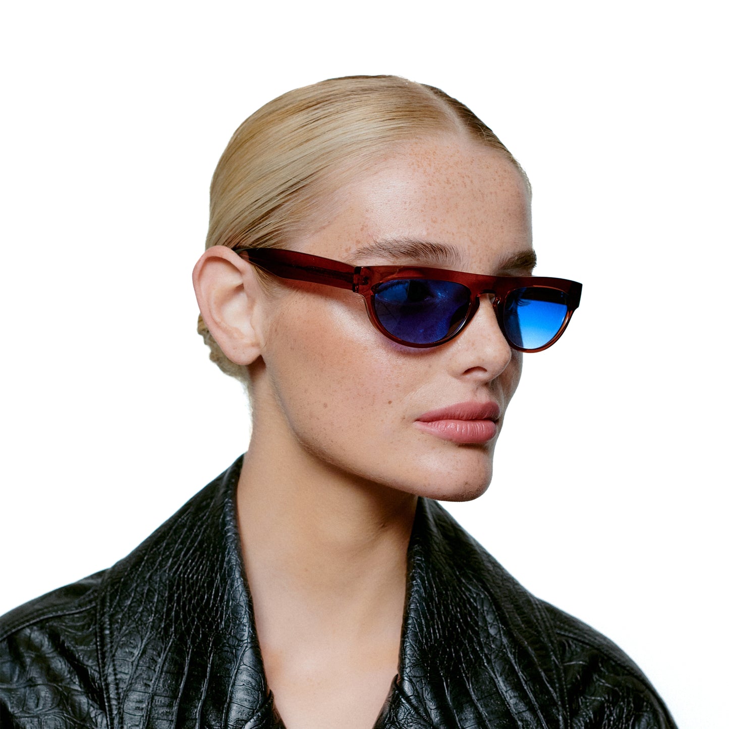 A.Kjaerbede Jake Sunglasses in Brown Transparent color
