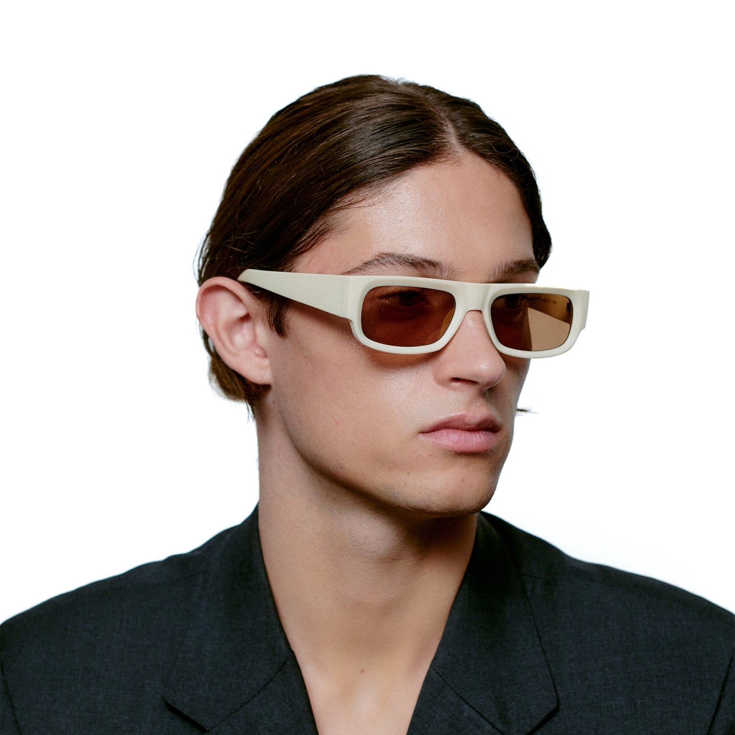 A.Kjaerbede Jean Sunglasses in Cream color