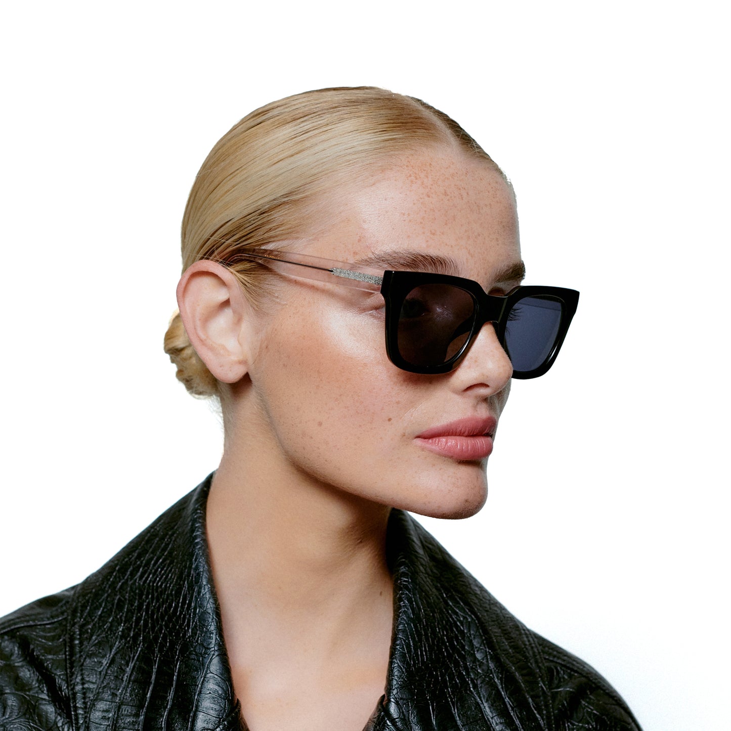 A.Kjaerbede Nancy Sunglasses in Black color