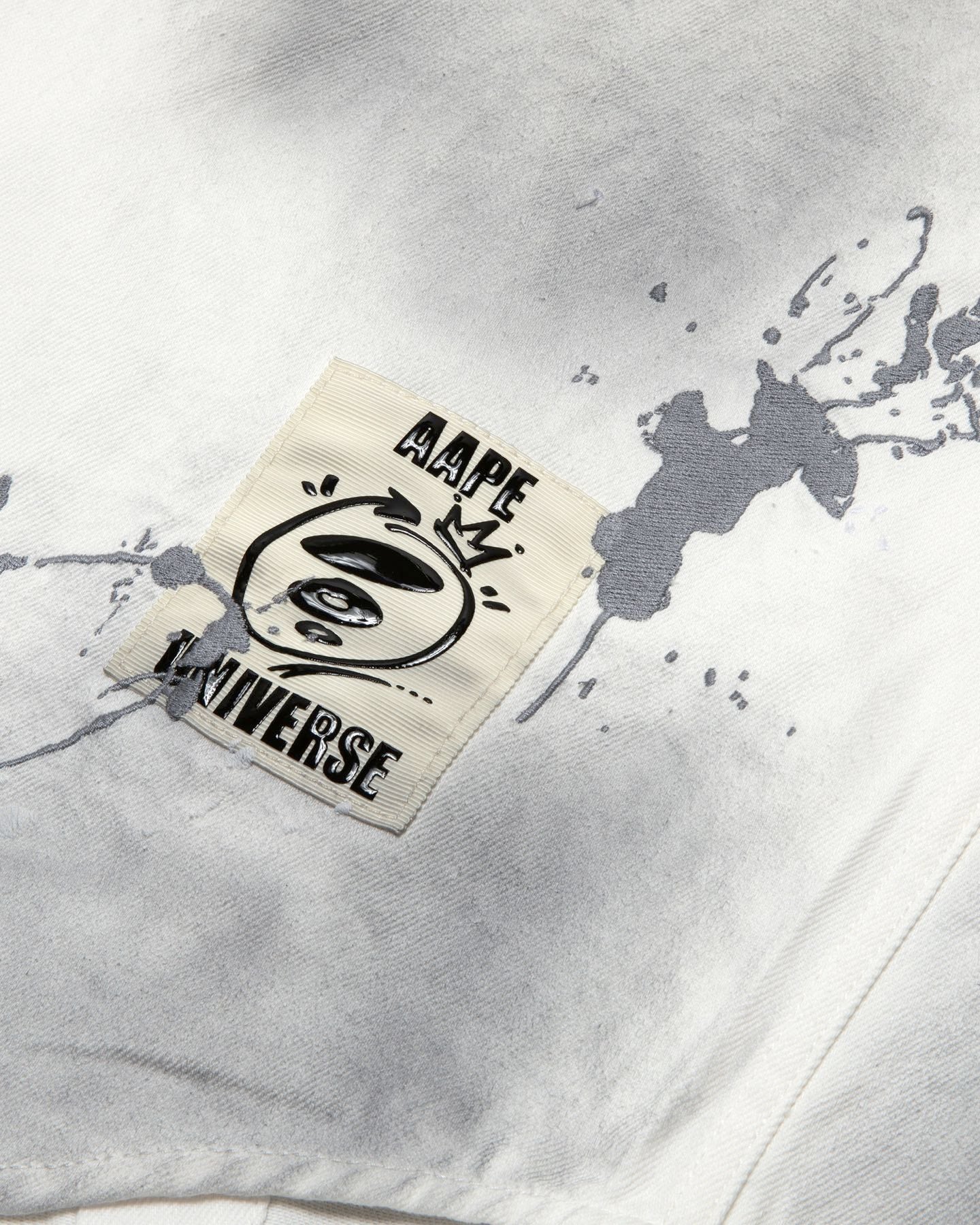 AAPE Men Long Sleeve Shirt in White (Black)