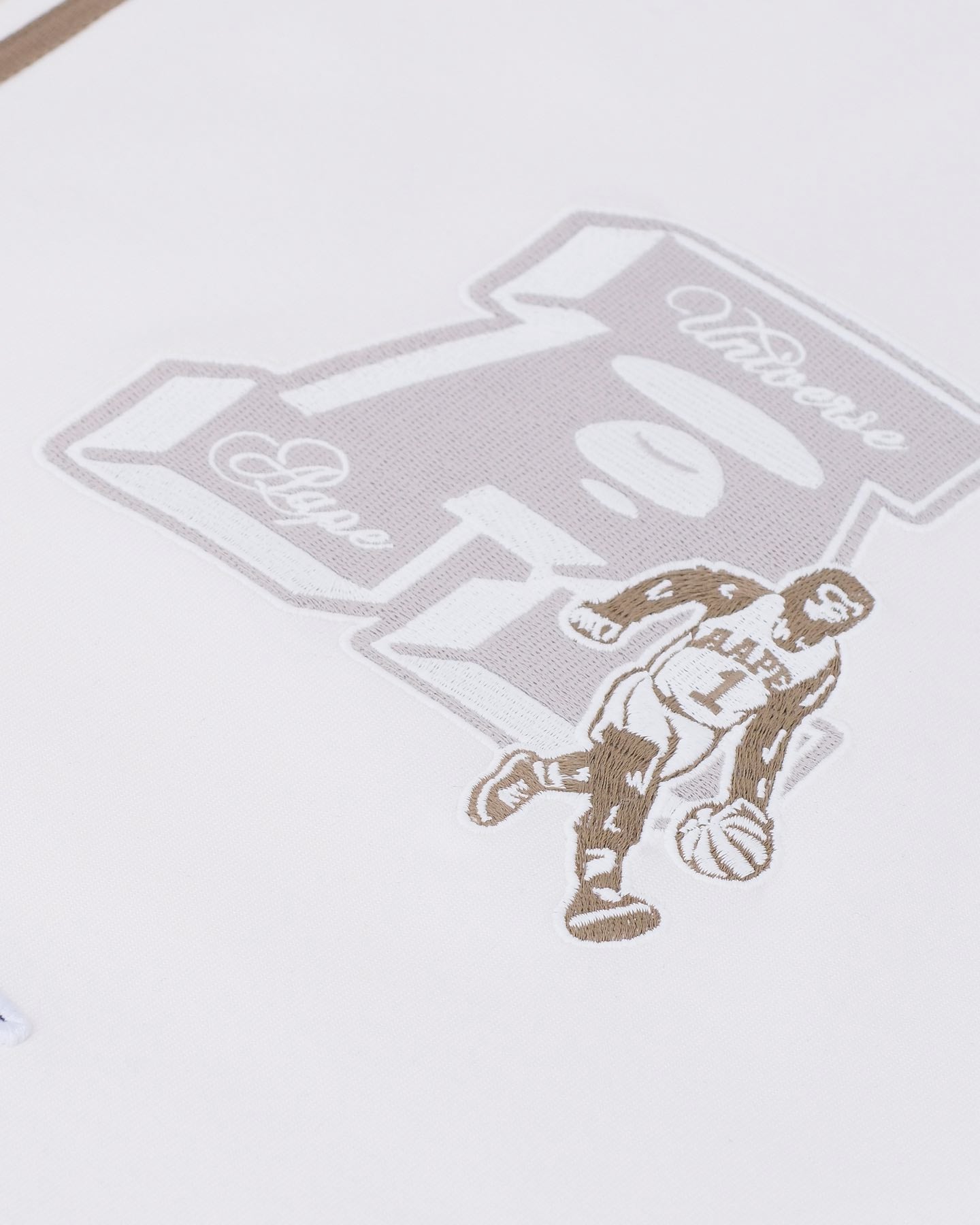 Men Logo Baseball Shirt in Ivory