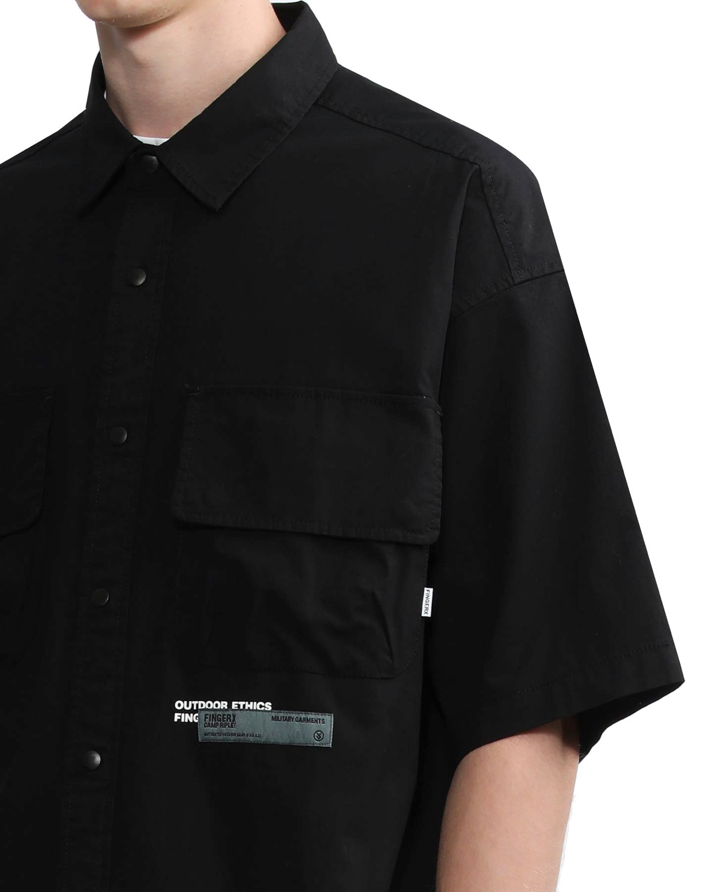 Men's - Pocketed Short Sleeve Shirt in Black