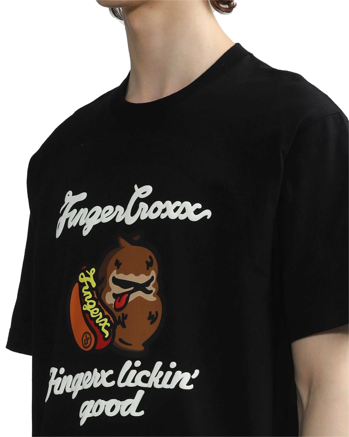 Men's - Finger Lickin' Good T-shirt in Black