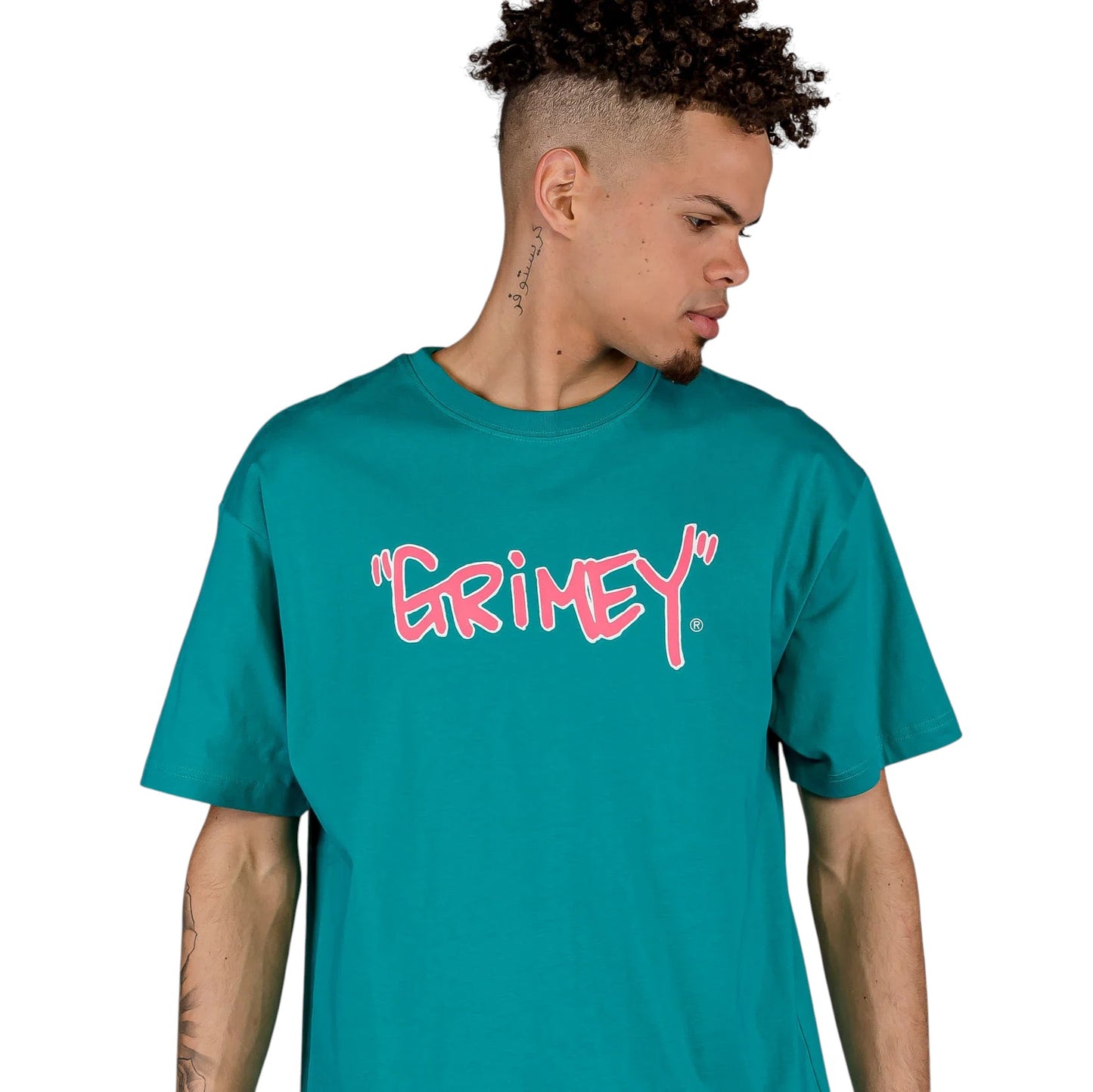 Men The Tag Regular Tee in Green