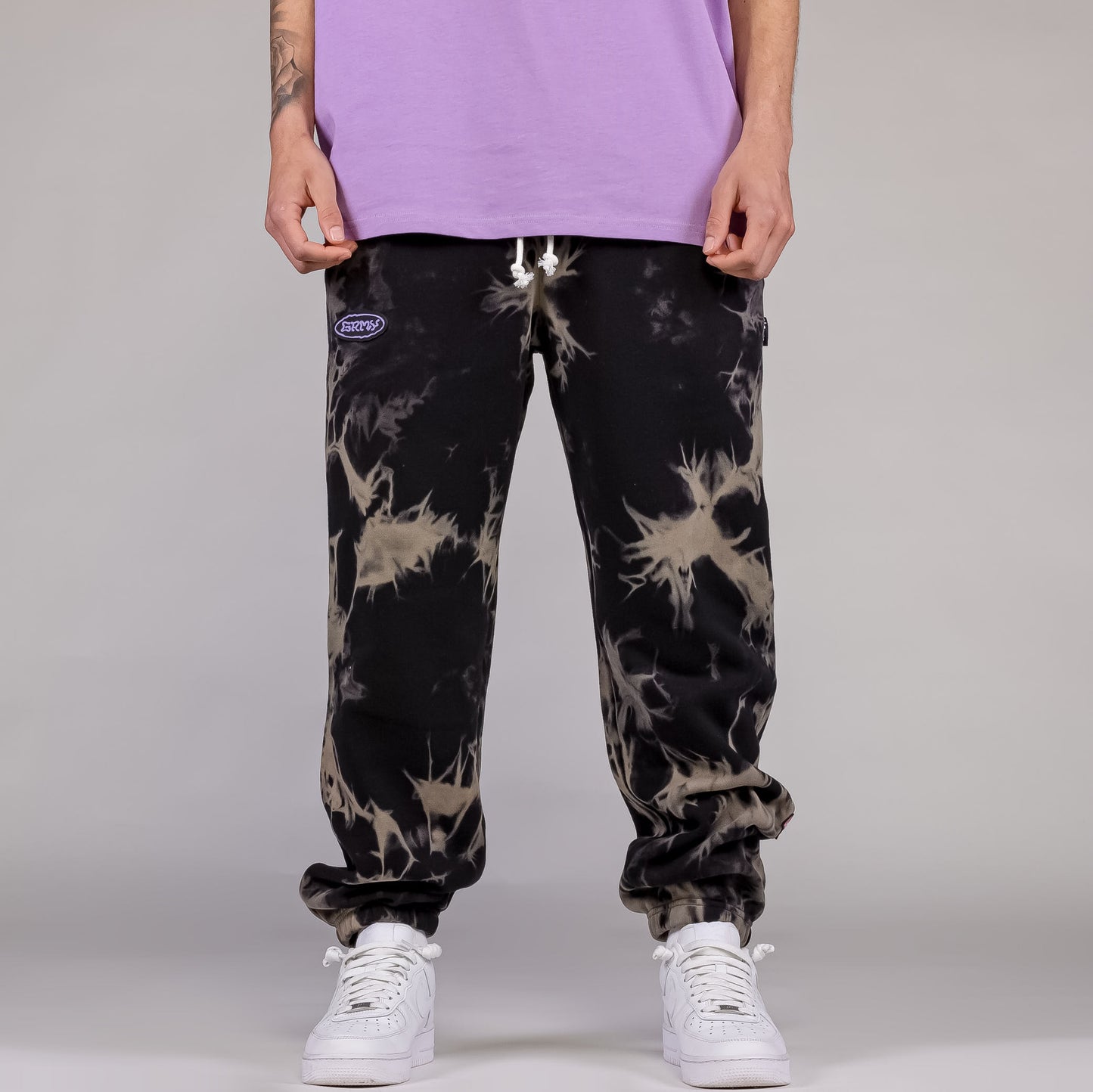 UFOLLOW Bleached Sweatpants in Bleached Black