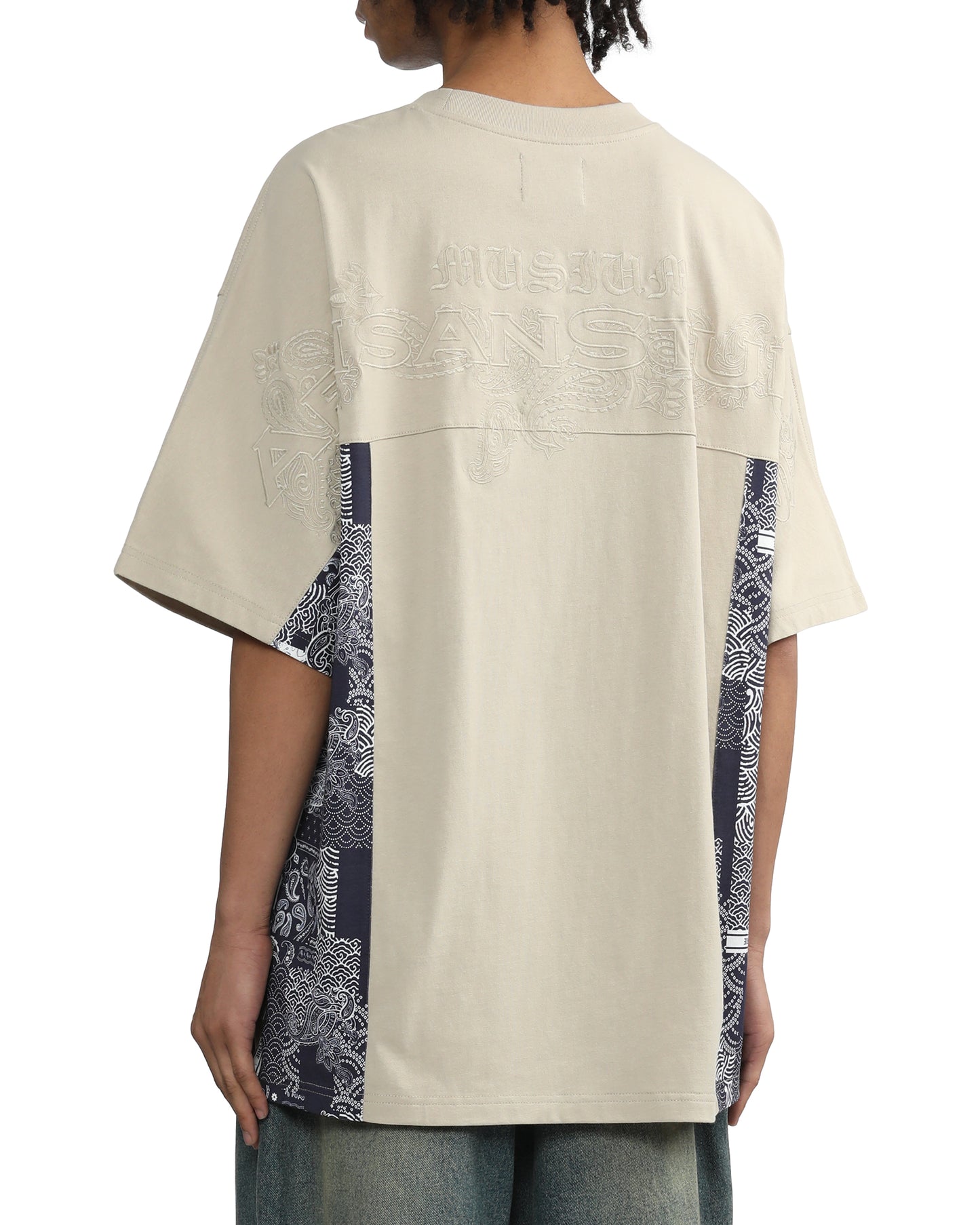 ESSENTIAL TEE