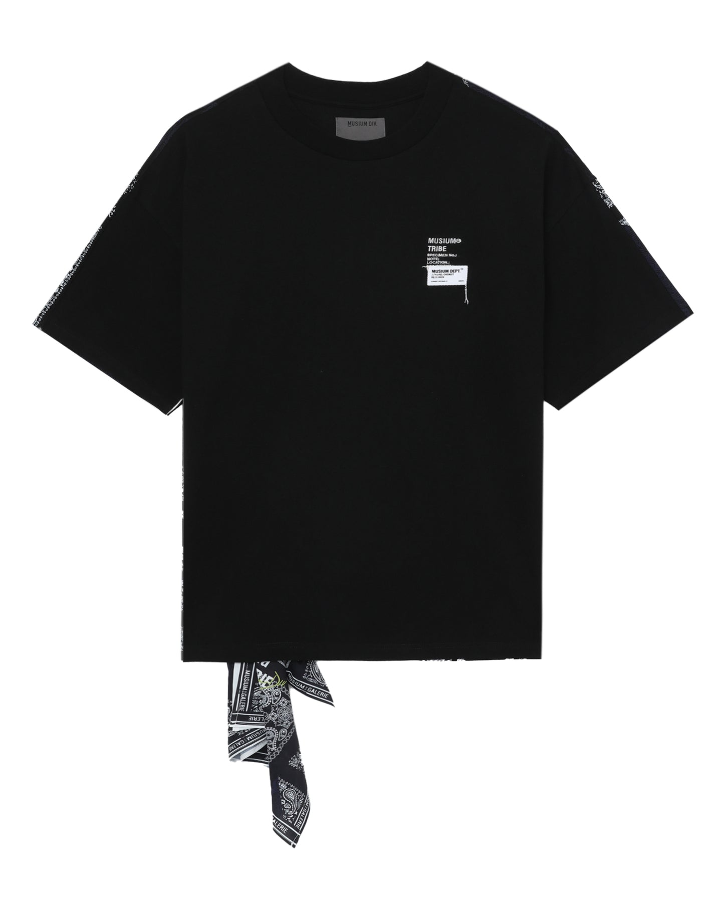 SCARF ACCENT GRAPHIC TEE