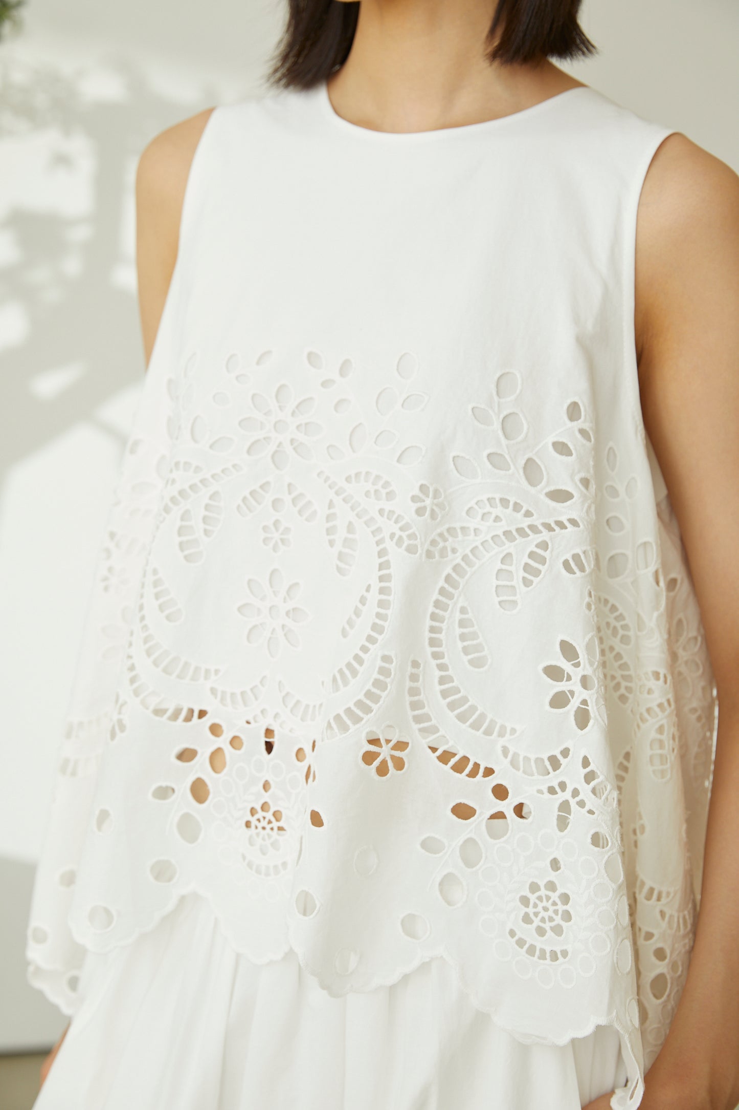 Petraia White Cotton Broderie Anglaise Sleeveless Top With Scalloped Hem