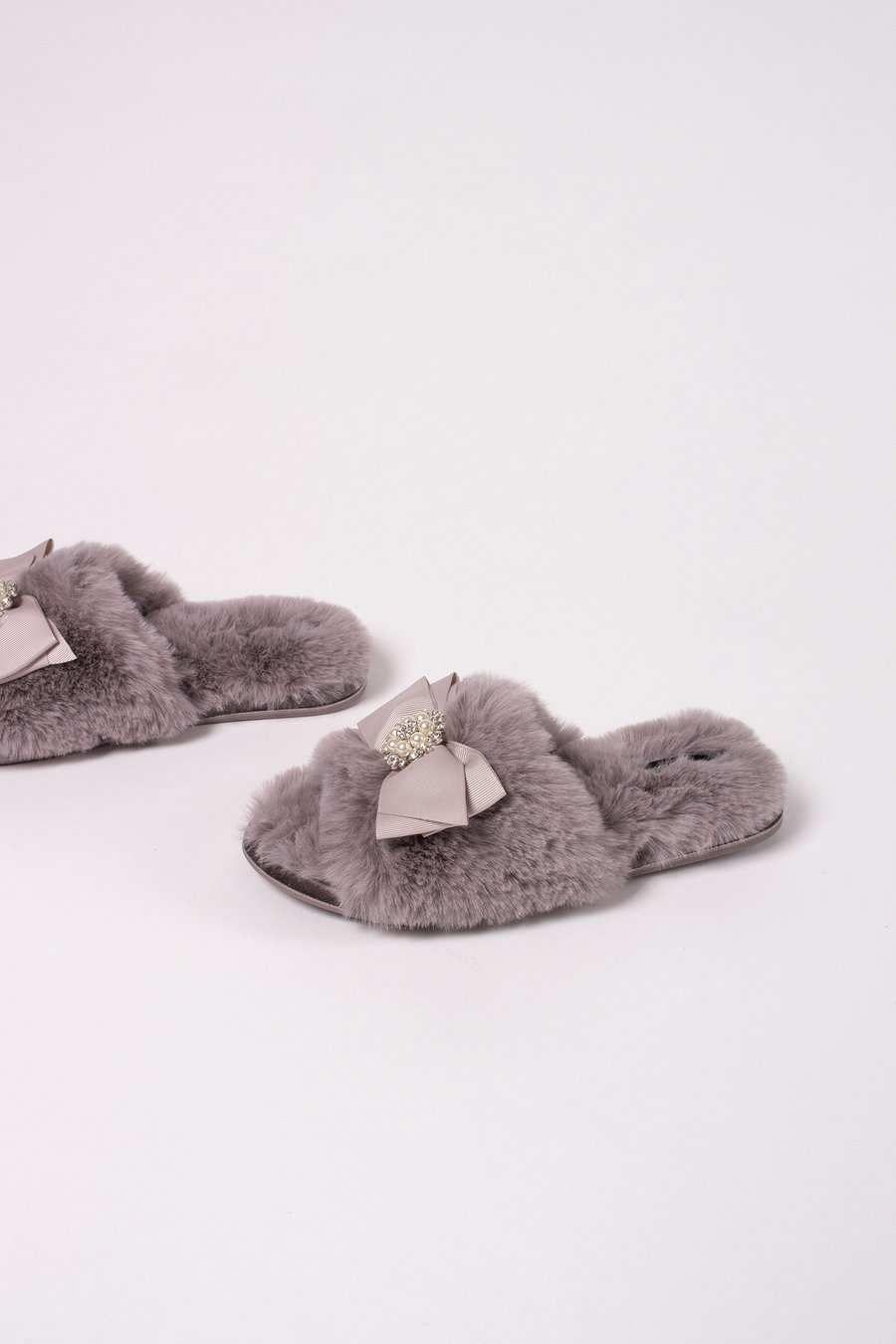 Anya in Mink