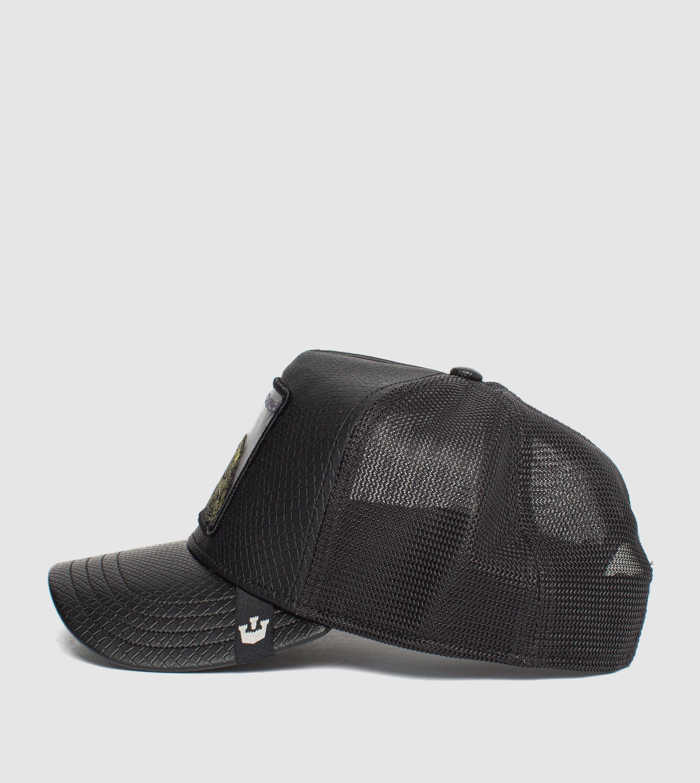 https://cdn.shopify.com/s/files/1/0697/5222/6066/deleted/files/101-0825-BLK-S01.jpg?v=1760905393