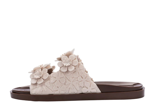 MELISSA WIDE BLOSSOM + VIKTOR AND ROLF AD