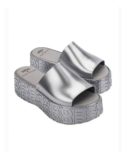 MELISSA BECKY + MARC JACOBS AD