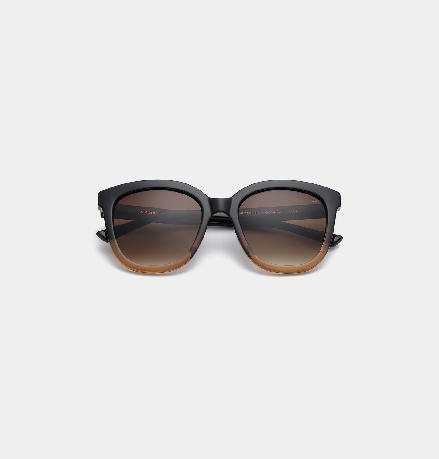 A.Kjaerbede Billy Sunglasses in Black/Brown Transparent