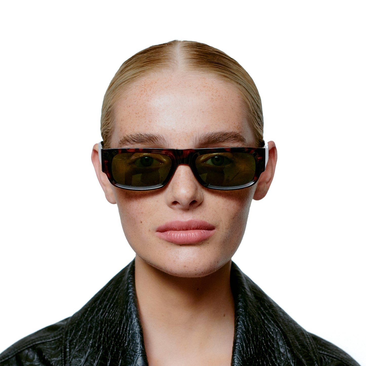 A.Kjaerbede Jean Sunglasses in Demi Tortoise color