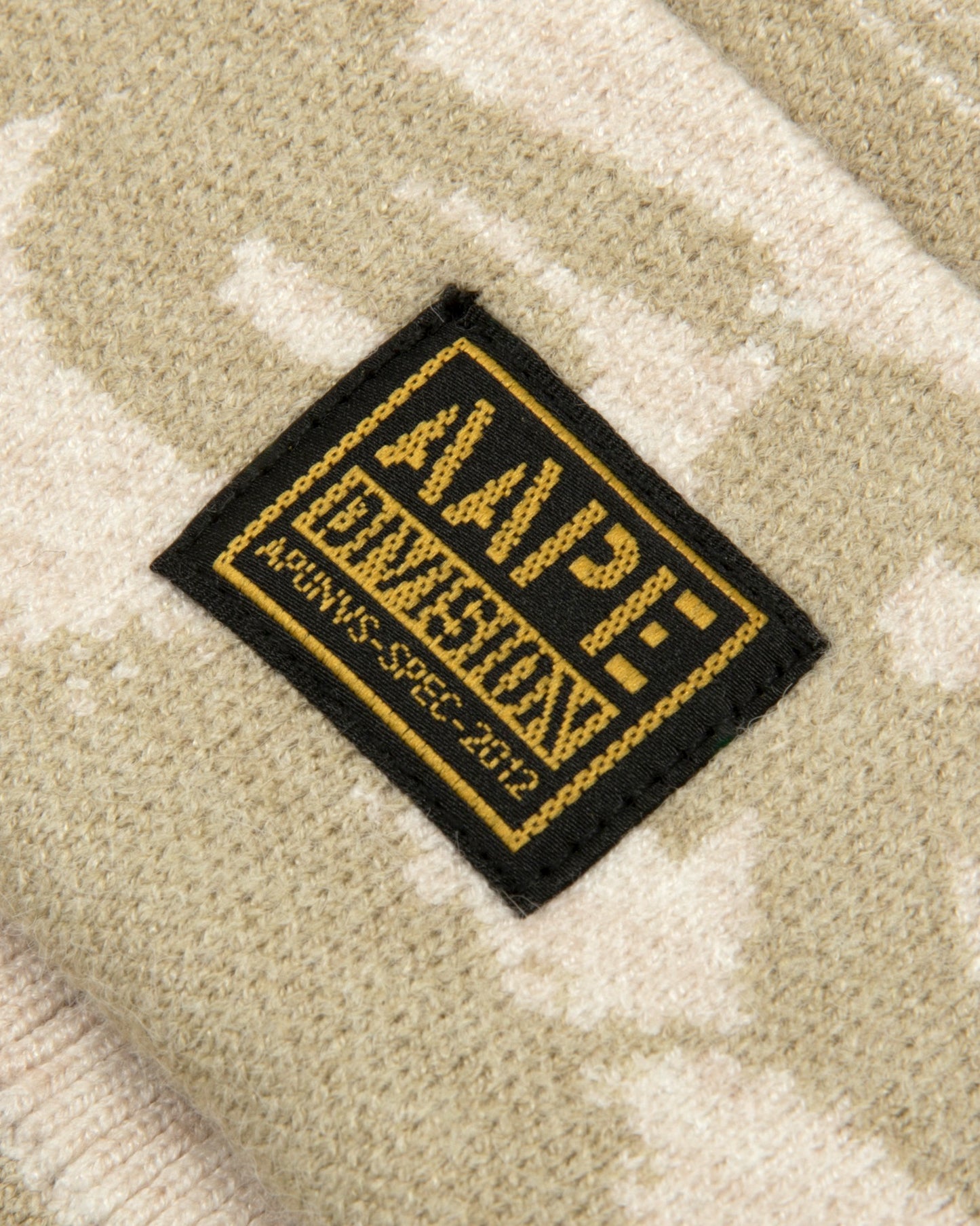 Aape Main HAT