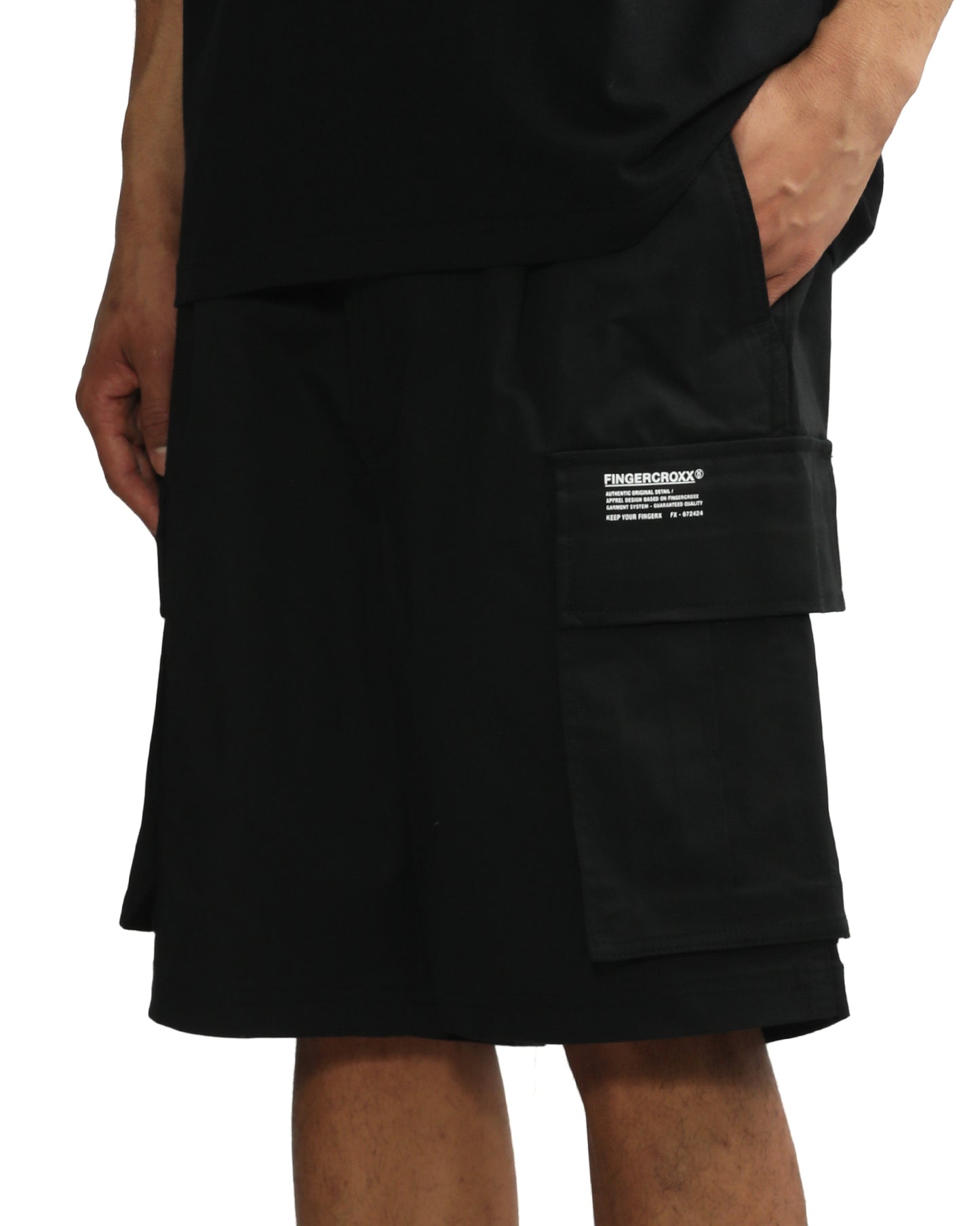 Men's - Cargo Shorts in Black