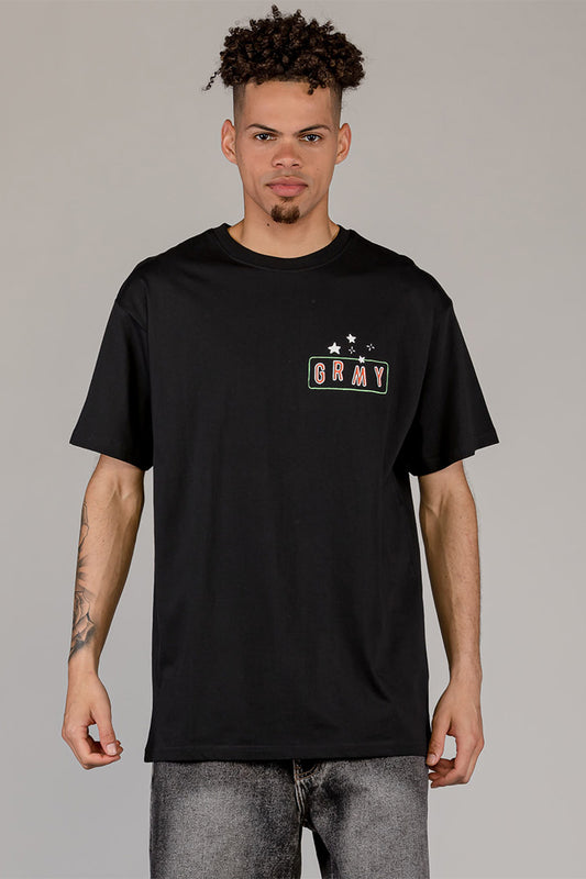 Men The Basic Instinct Regular Tee in Black