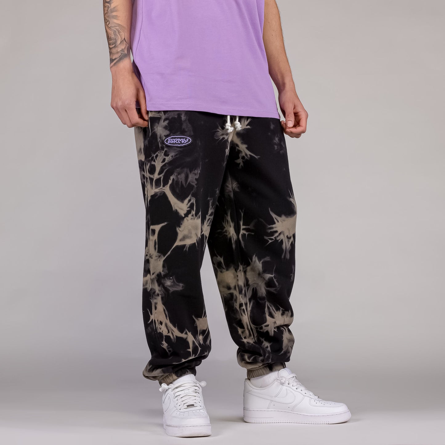 UFOLLOW Bleached Sweatpants in Bleached Black