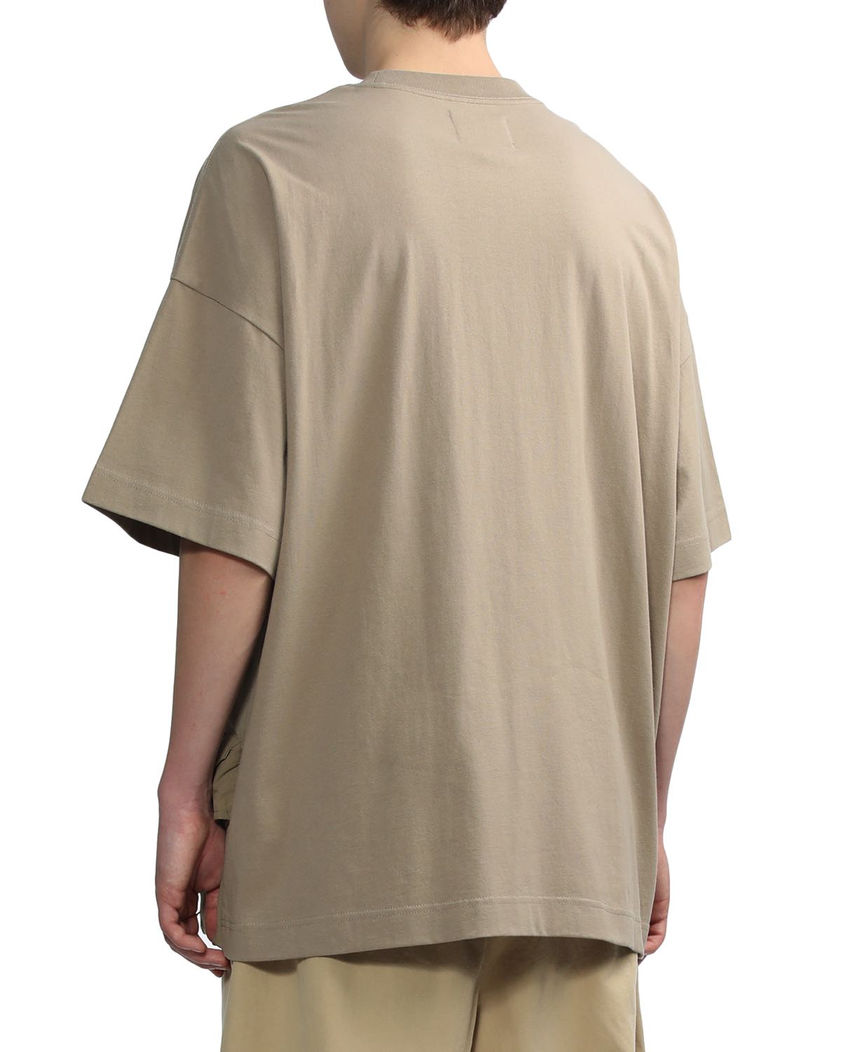GRAPHIC TEE