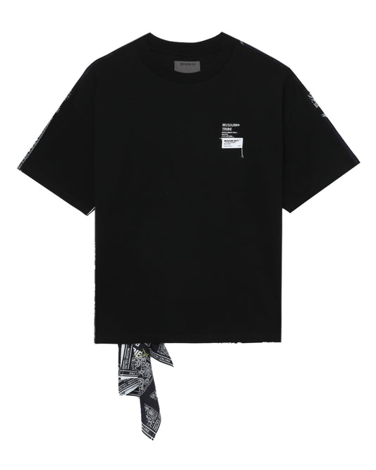 SCARF ACCENT GRAPHIC TEE