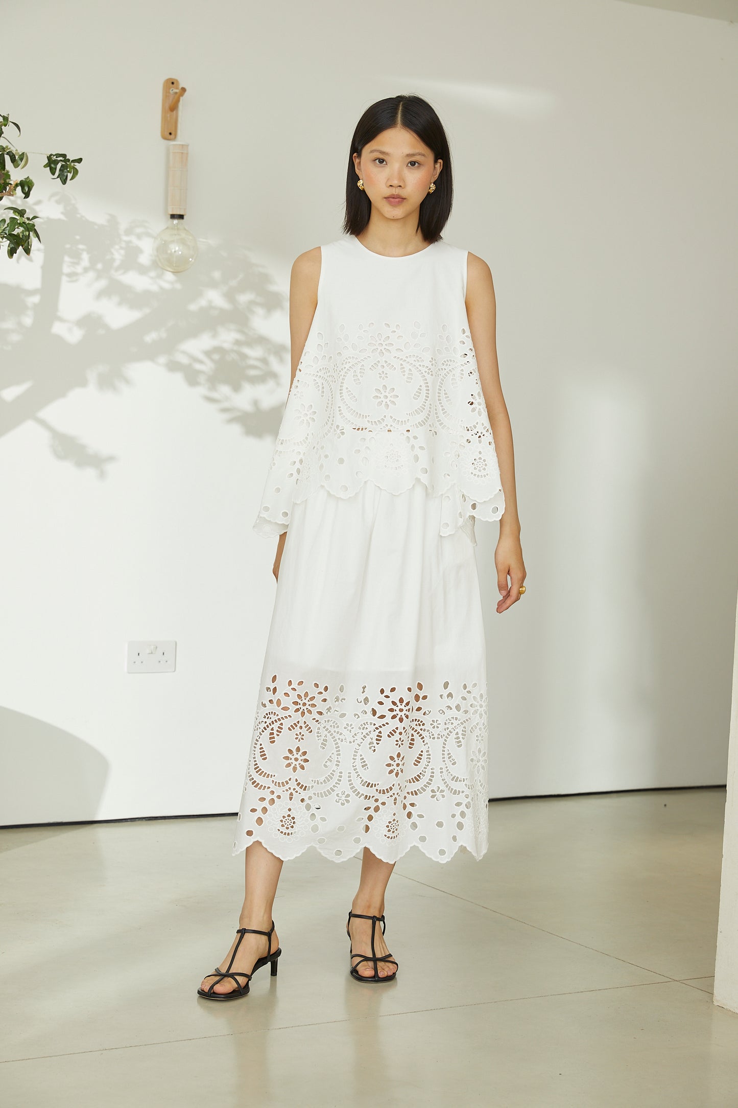 Petraia White Cotton Broderie Anglaise Sleeveless Top With Scalloped Hem