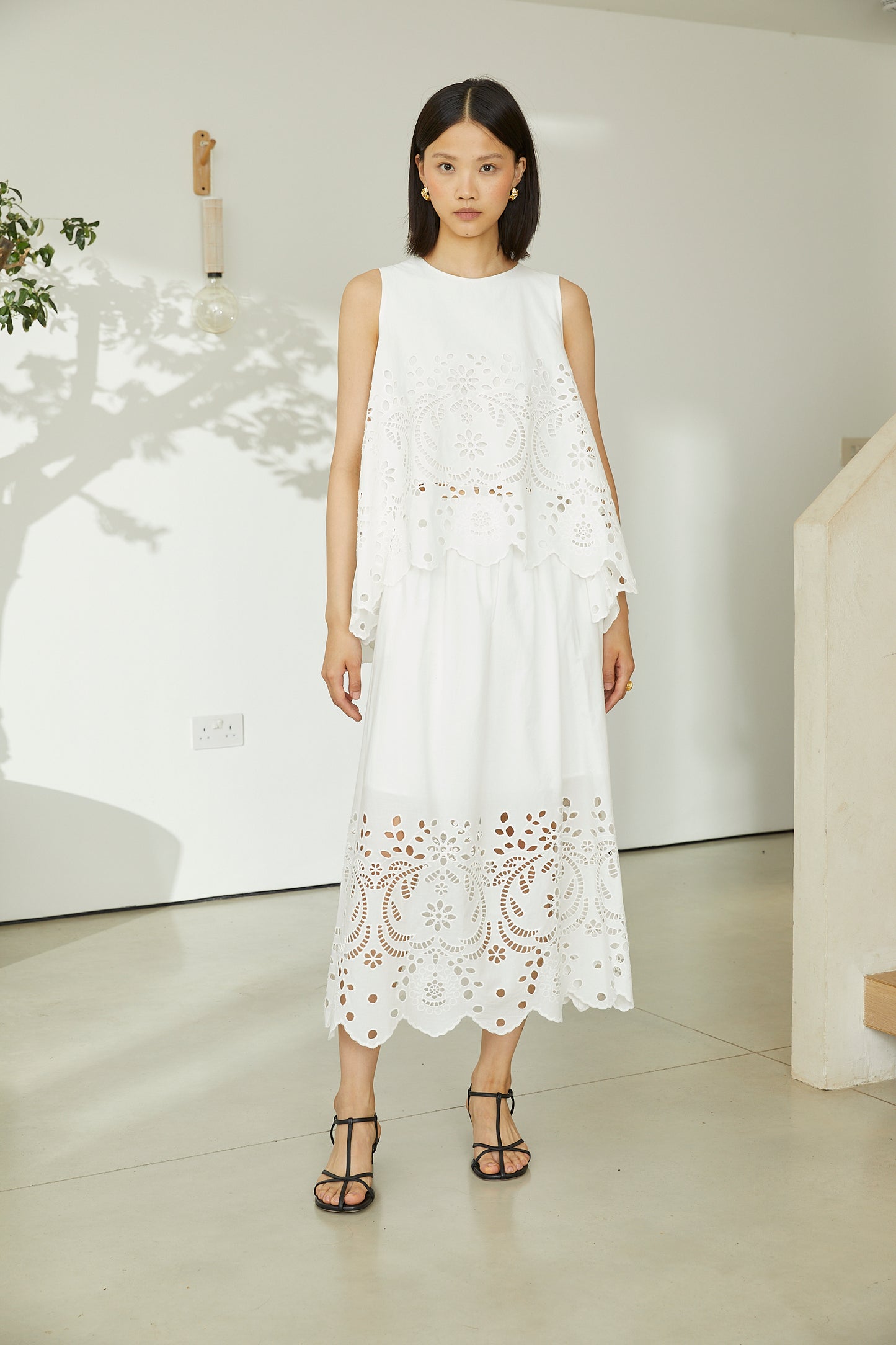 Petraia White Cotton Broderie Anglaise Sleeveless Top With Scalloped Hem