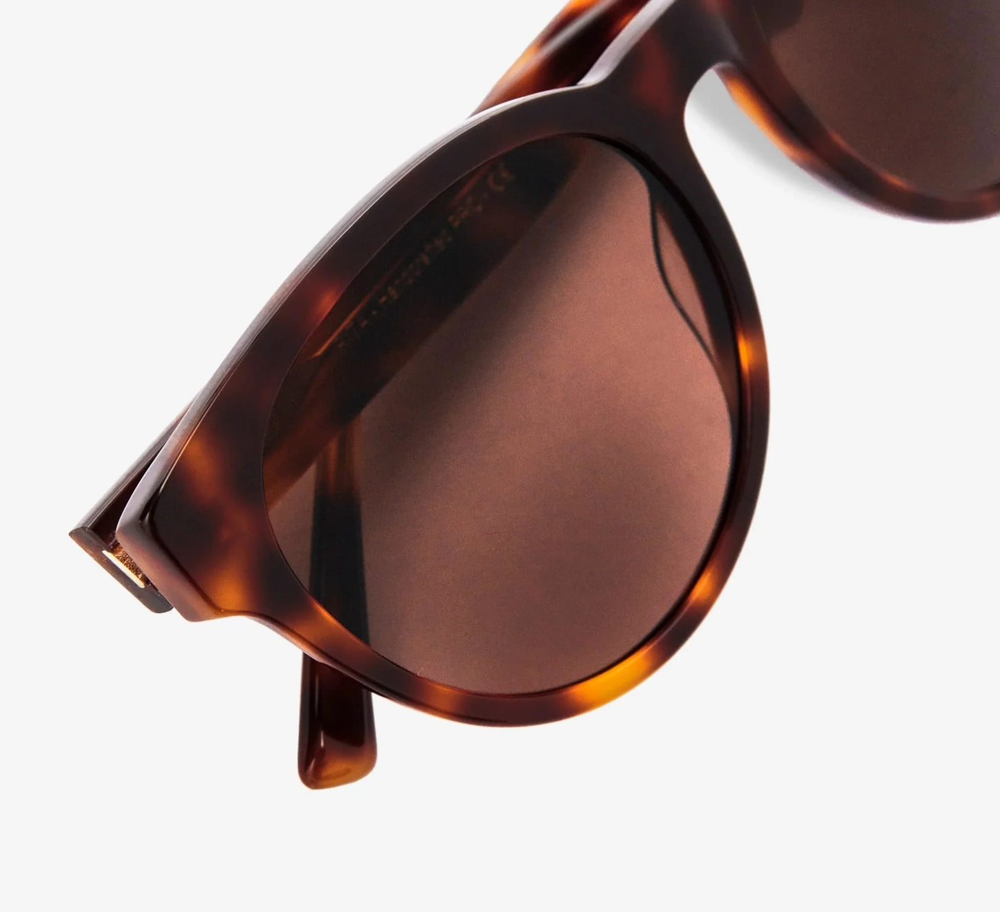 Rita, oval contured sunglasses for men and women with brown lens UV400 protection