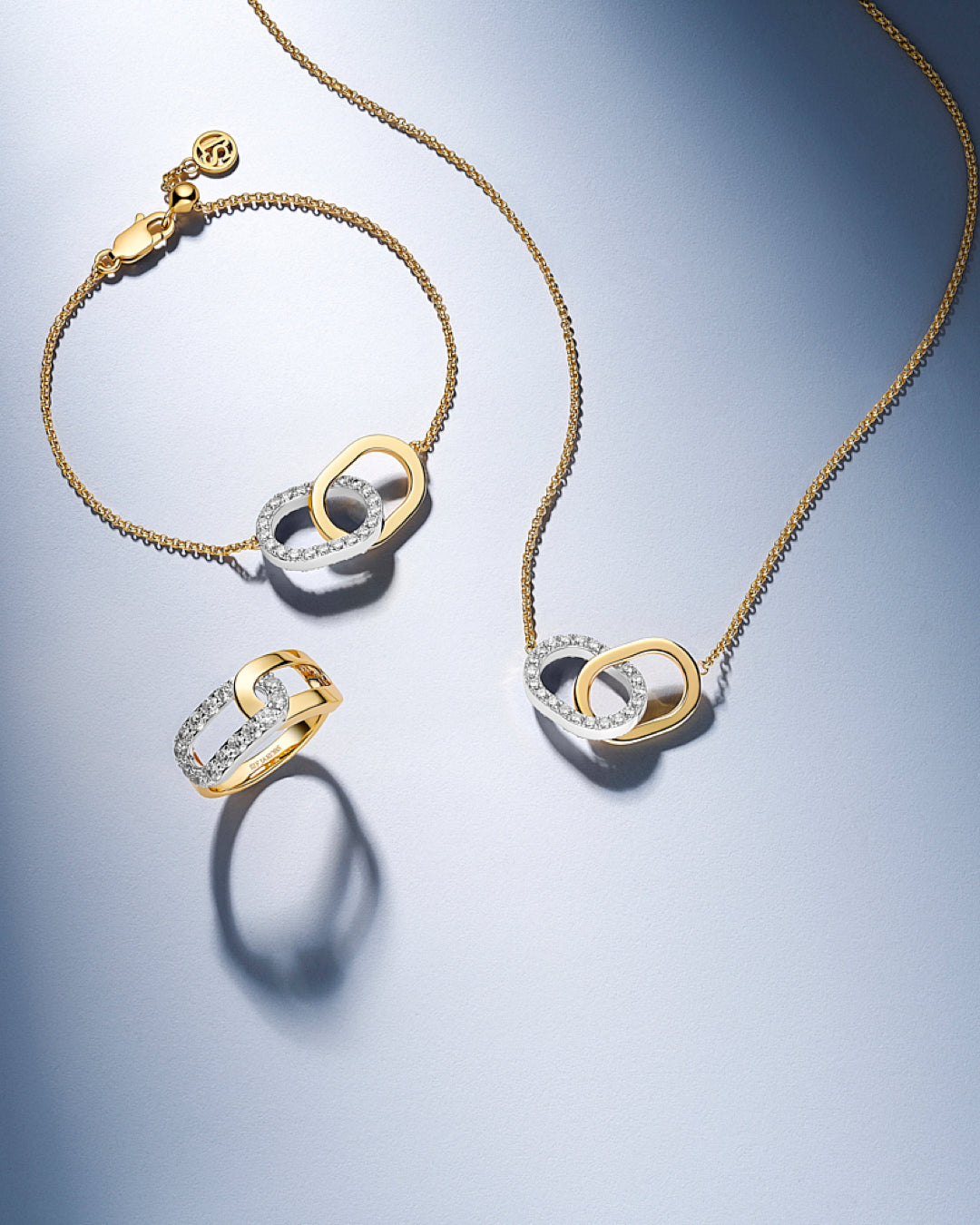 CAPIZZI DUE PICCOLO 18k gold plated Infinity Charm Bracelet with White zirconia Stones