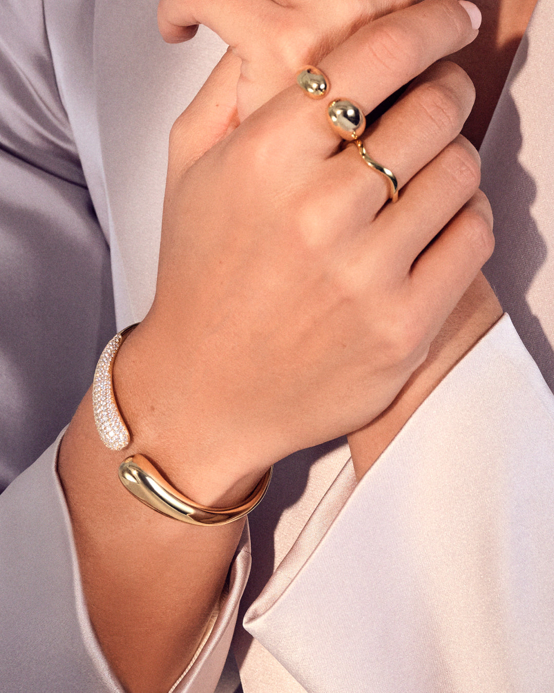 GOCCIA 18k gold plated Bangle with White zirconia Stones