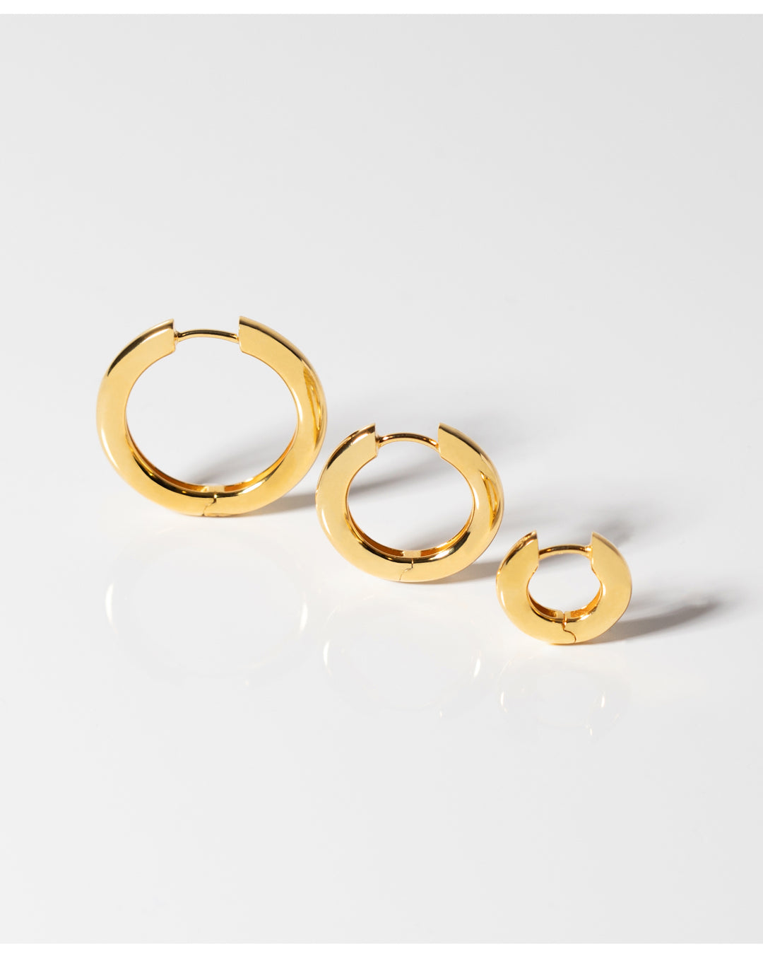 CARRARA PIANURA MEDIO 18K Gold Plated Hoop Earrings