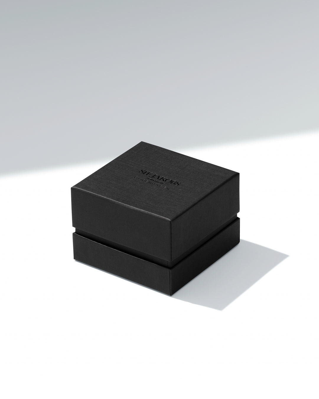 CARRARA PIANURA MEDIO Rhodium Plated Hoop Earrings