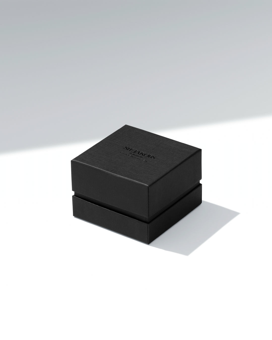 CARRARA MEDIO 18K Gold Plated Zirconia Hoop Earrings