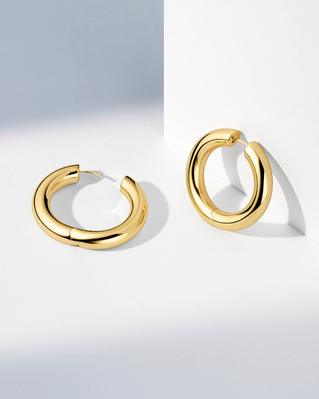 CARRARA X-GRANDE PIANURA 18K Gold Plated Hoop Earrings