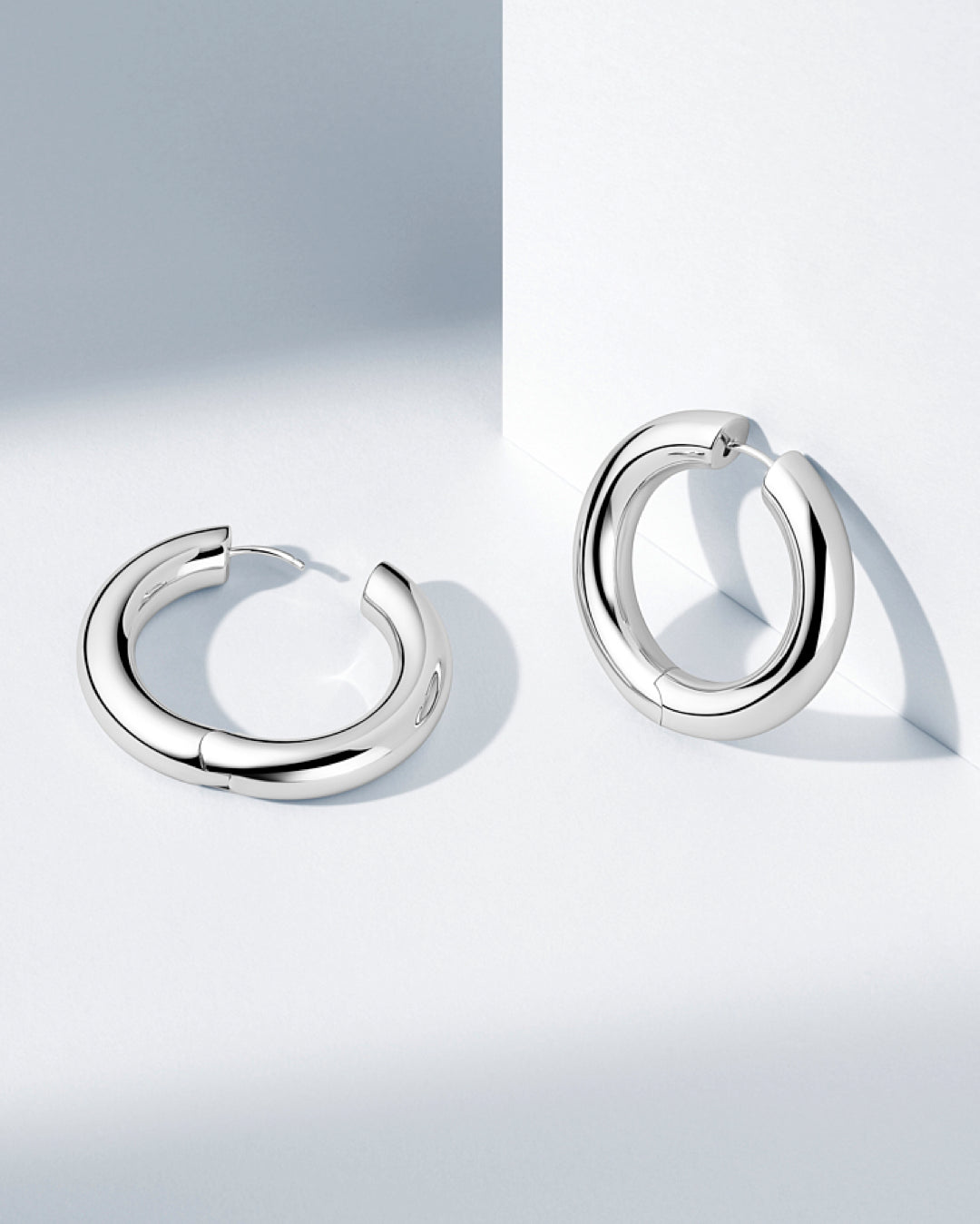 CARRARA X-GRANDE PIANURA Rhodium Plated Hoop Earrings