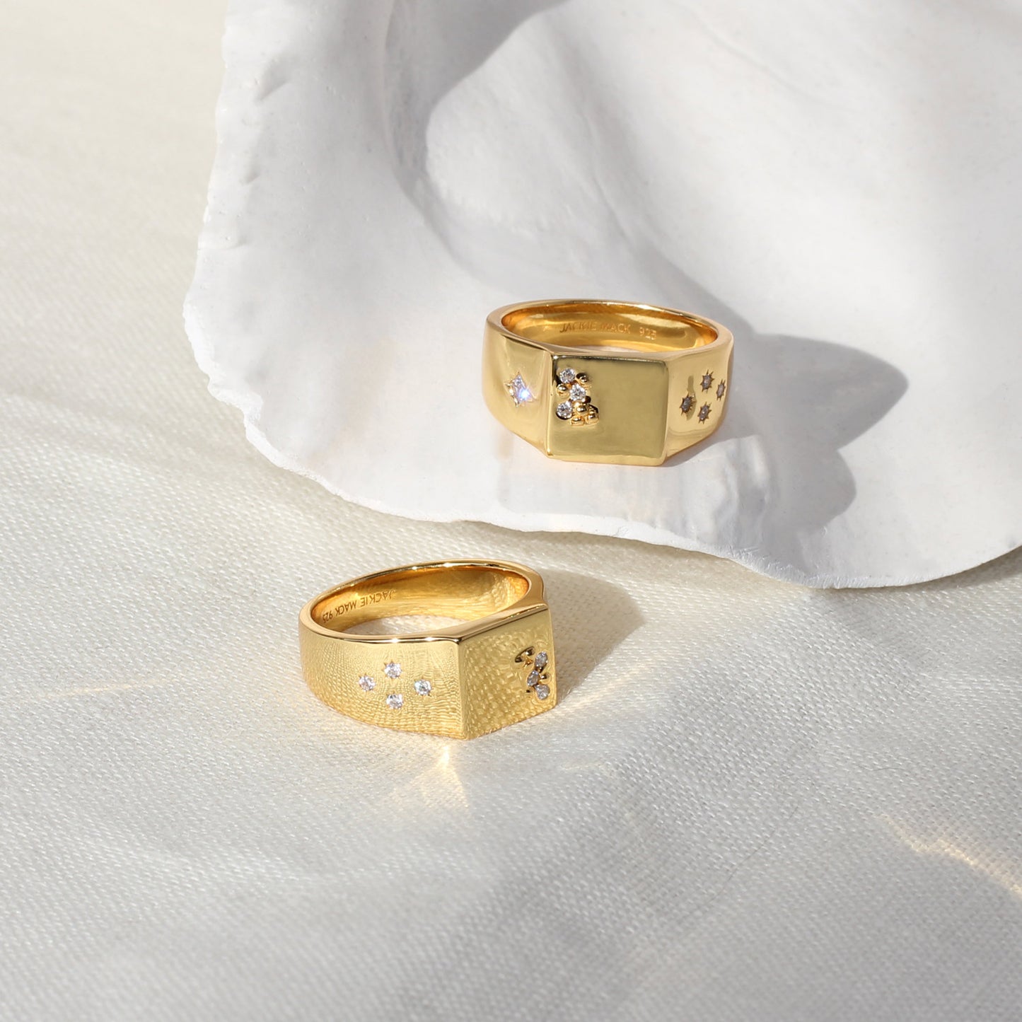Castor Gold Ring