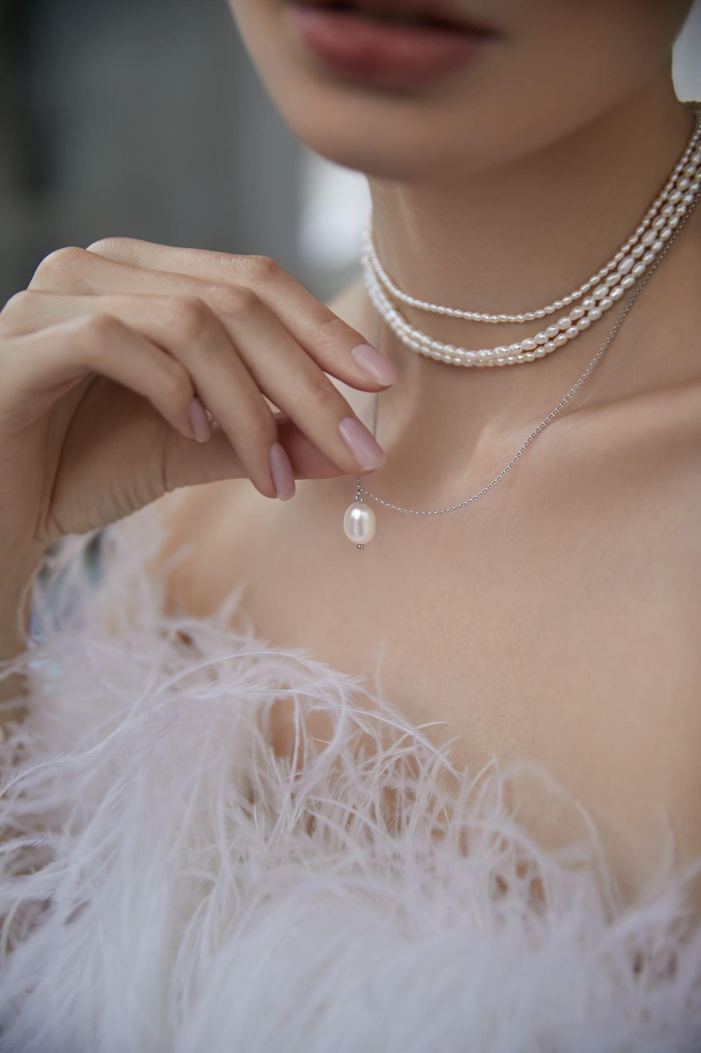 Women's Natural Baroque Pearl Necklace - P096