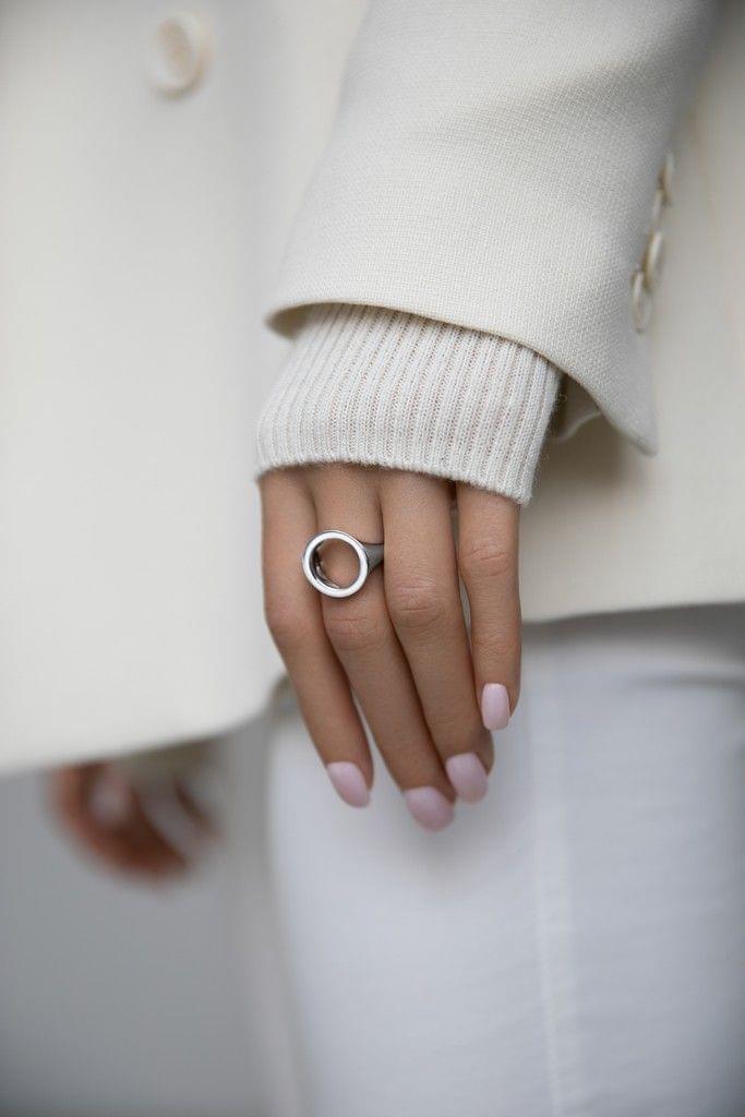 White enamel circle ring